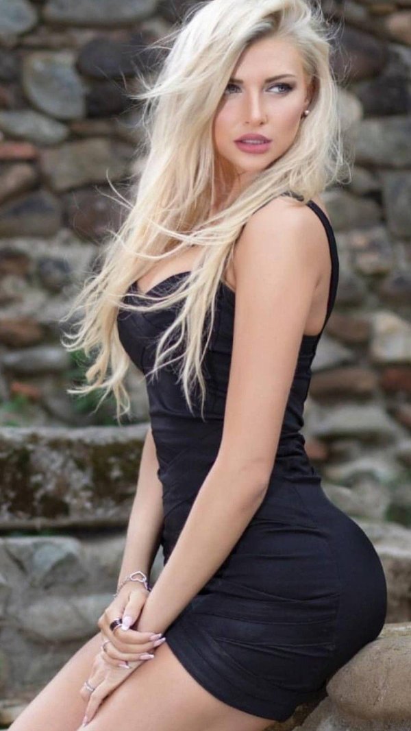Montse roura модель, Сногсшибательная блондинка, Montse роура