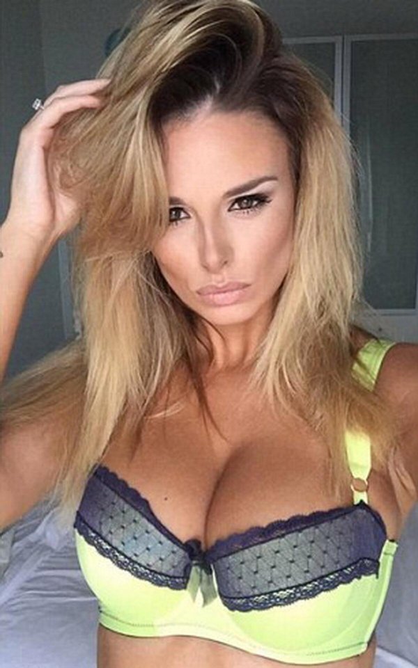 Риан сагден, Риан сугден, Rhian sugden риан сагден топлесс