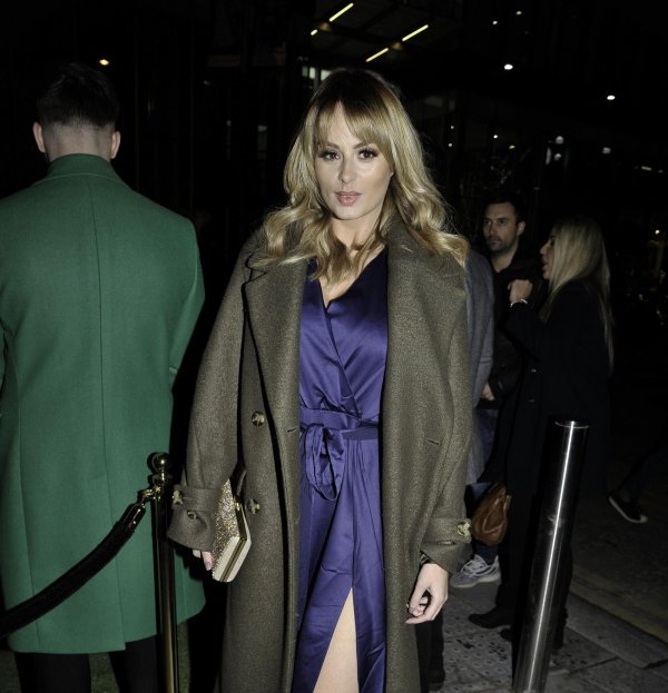 Риан сугден, Kylie minogue, Платье модное