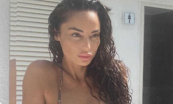 Рафаэлла Фико с Моника Валериева в секси образах
