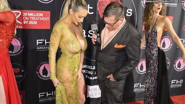 Линдси пелас, Линдси пелас red carpet, Откровенные наряды