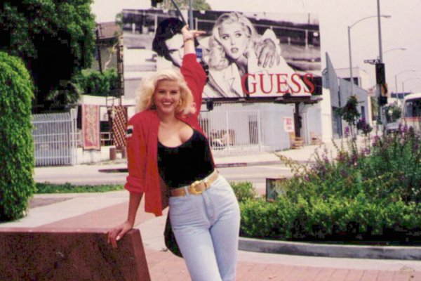 Анна николь смит, Анна николь, Анна николь смит guess