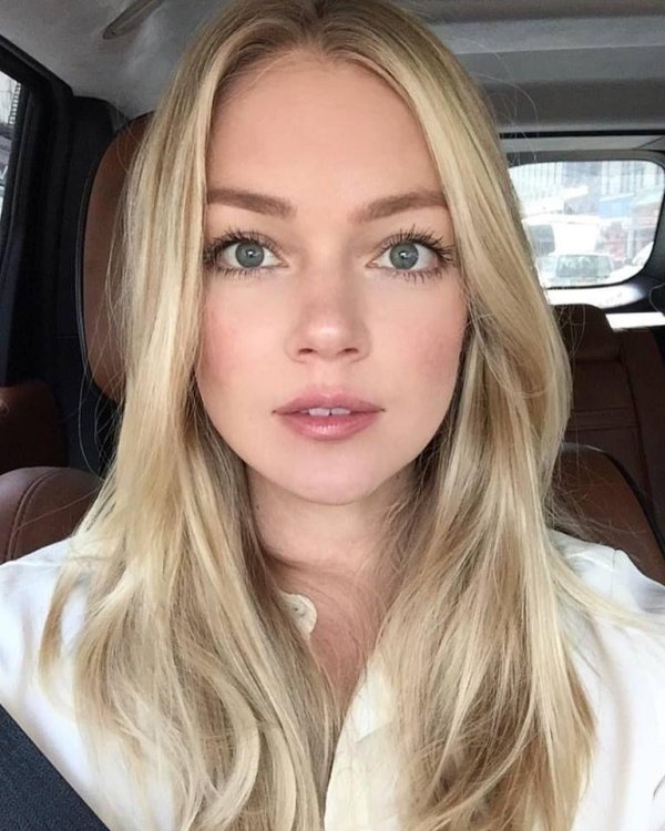 Линдсей эллингсон, Линдсей эллингсон селфи, Long blonde hair