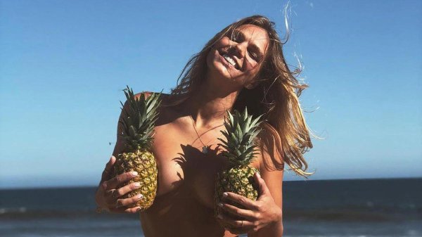 Красивая пловчиха Юлия Ефимова в горячих образах ягодицы