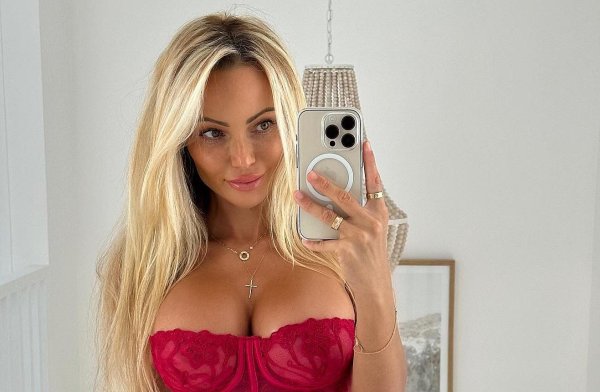 Abby dowse, Девушка, Эбби доус