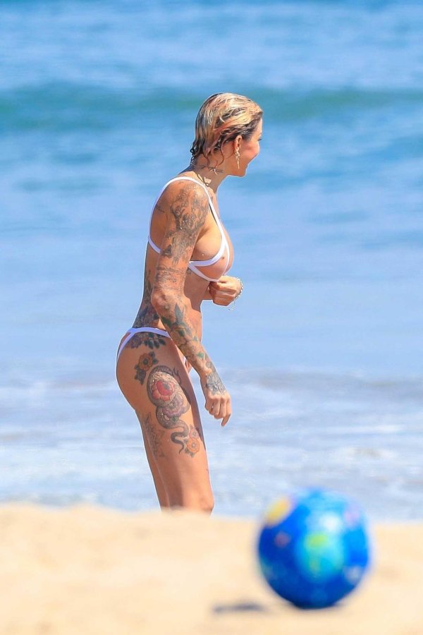 Тина льюис tina louise 18