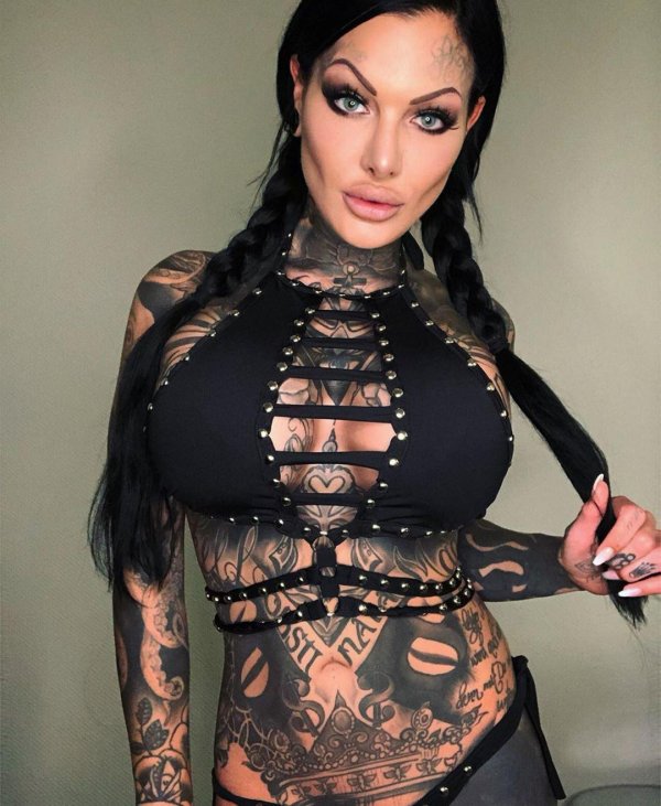 Тату модель mara inkperial