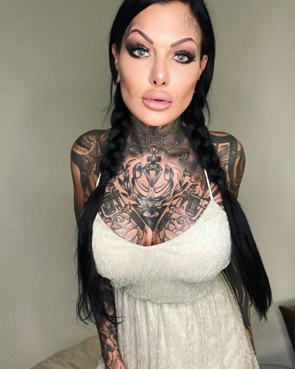 Тату модель mara inkperial