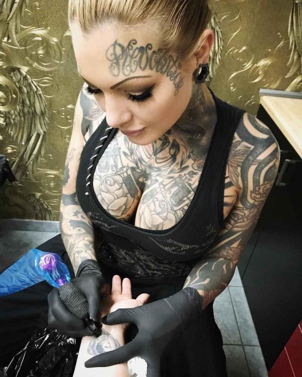 Тату модель mara inkperial