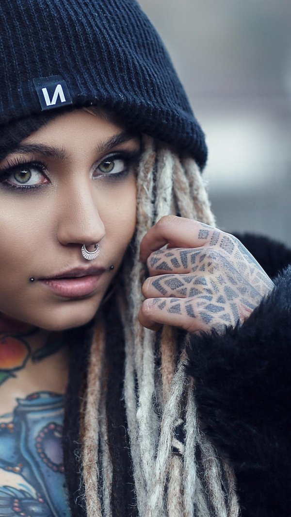 Модель felisja piana
