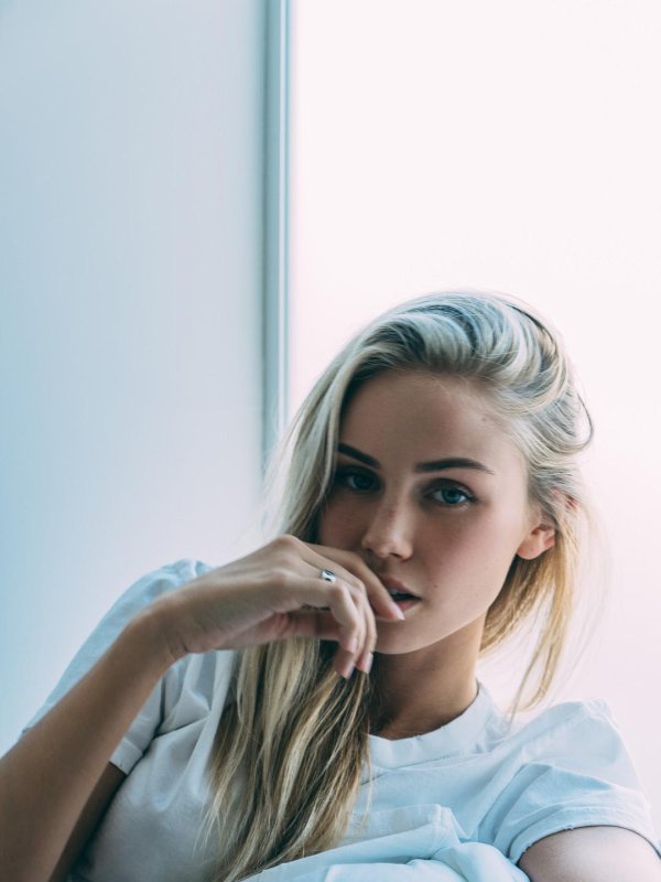 Scarlett leithold