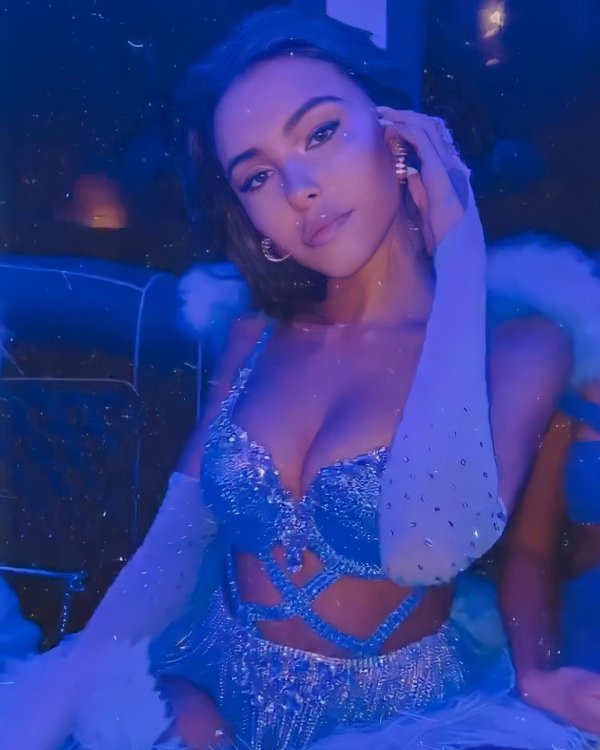 Madison beer, Девушка, Мэдисон бир грудь