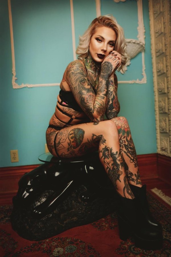 Тату модель madison skye, Девушки с татуировками, Модели с татуировками