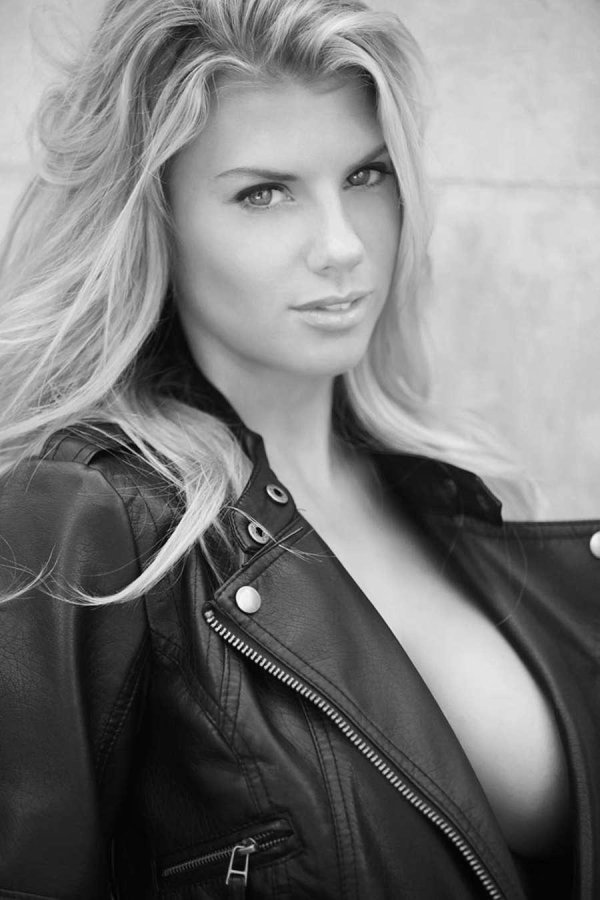 Charlotte mckinney, Шарлотта маккинни, Шарлотта маккинни хот
