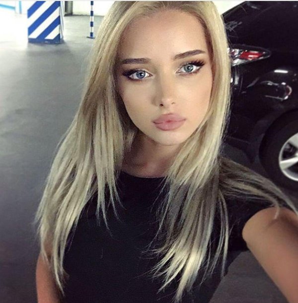 Стильная модель Мариам Пашаева Мари