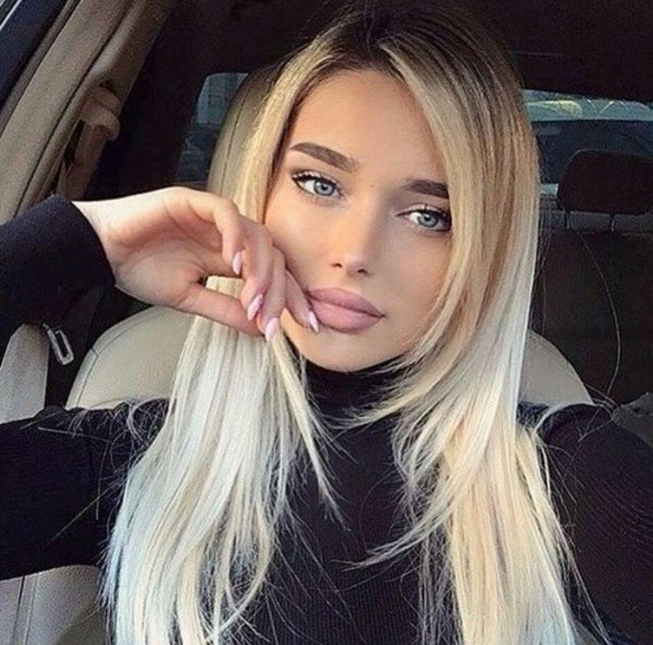 Естественная красота модели Мариам Пашаева в селфи