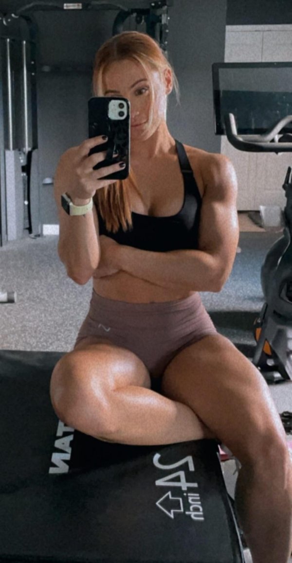 Lauren Findley фитоняшка соблазняет