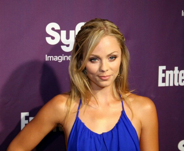 Лора вандервурт, Laura vandervoort, Лаура вандервурт
