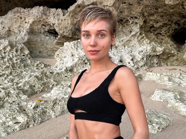 Кристина Асмус Kristina Asmus с короткой стрижкой