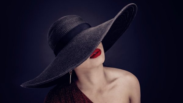Девушка в шляпе, Женщина в шляпе без лица, Девушка в шляпке