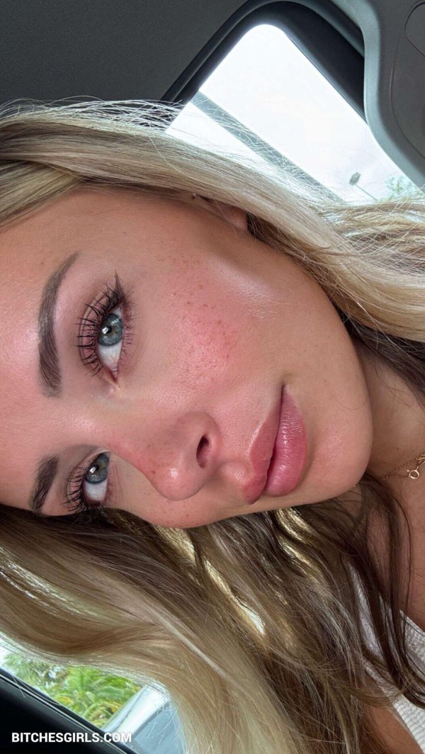Corinna kopf, Corinna kopf leak, Девушка
