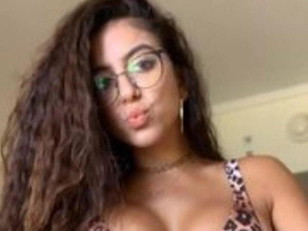 Lena nersesian, Lena the plug, Популярная девушка