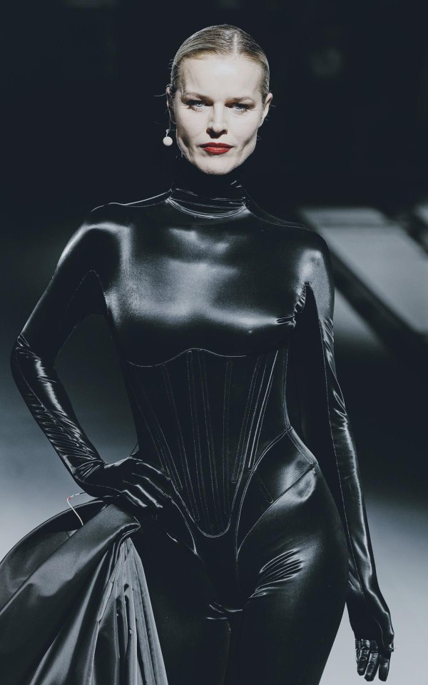 Ева герцигова mugler, Thierry mugler haute couture, Мюглер тьерри