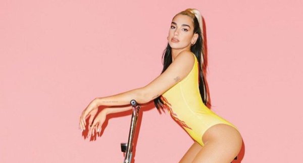 Соблазнительная Dua Lipa в горячем клипе Physical