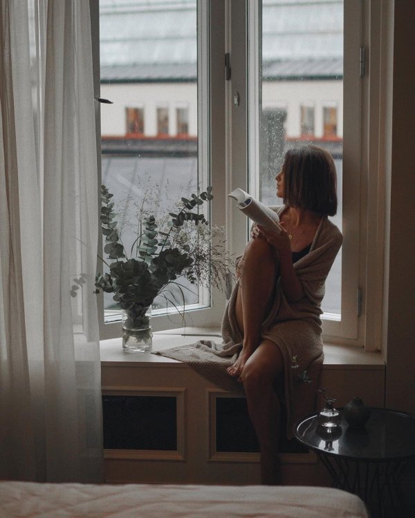 Фотосессия на подоконнике