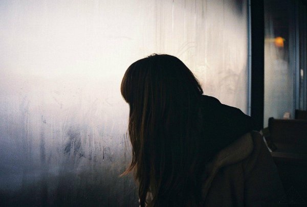 Грустная девушка, Грустная девушка без лица, Девушка со спины грусть