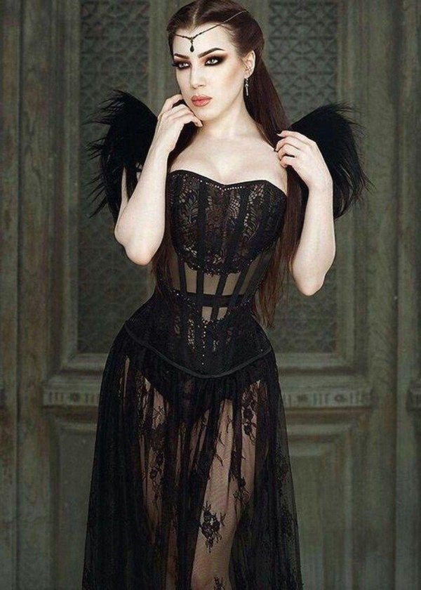 Morgana threnody, Образ в готическом стиле, Готическая мода