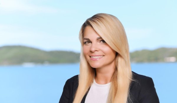 Елена купрашевич, Девушка, Российская актриса