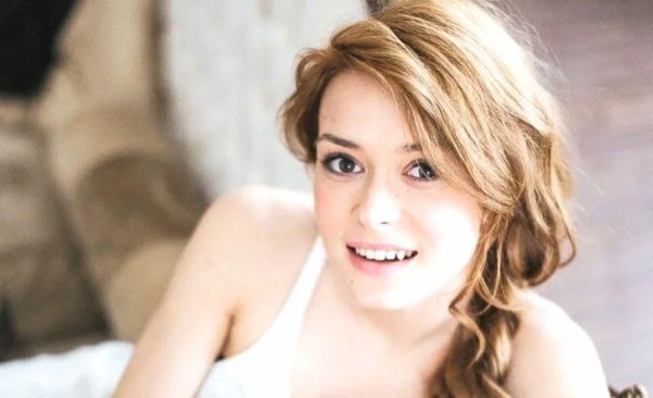 Актриса Александра Власова фильмы
