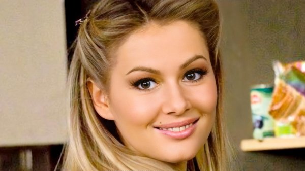 Мария Кожевникова очаровывает горячими снимками из университета