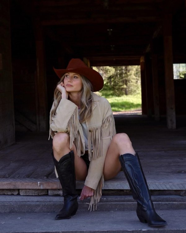 Фотосессия в ковбойском стиле, Девушка в ковбойском стиле, Cowgirl boots