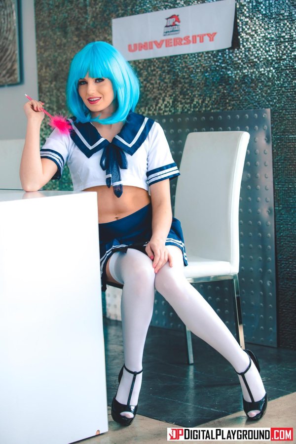 Жгучие косплейщицы в соблазнительных костюмах Sailor Mercury