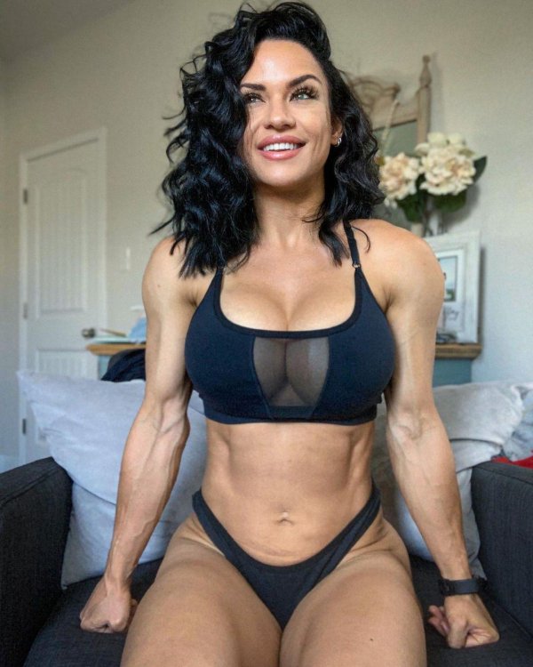 Renee enos и Renee jewett фитнес модели