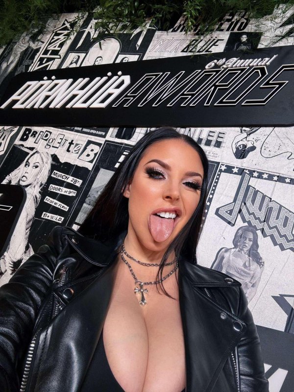 Анджела Уайт XBIZ соблазнительная