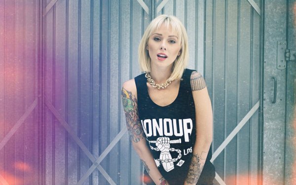 Блондинка с татуировками, Алиша нетт, Alysha nett блондинка