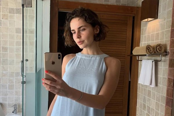 Русская актриса Елизавета Моряк в соблазнительных ракурсах
