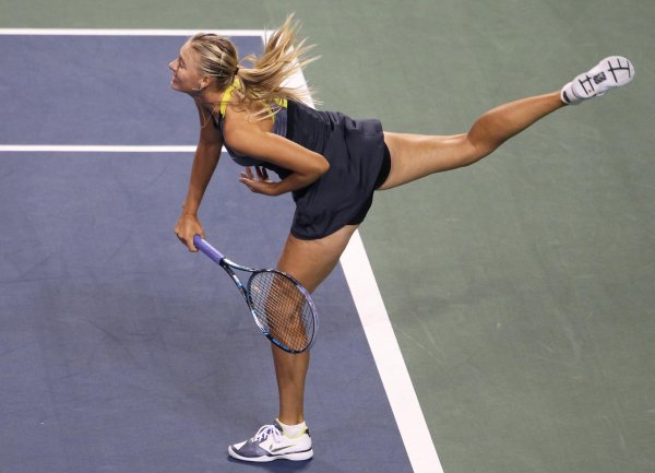 Очаровательная Мария Шарапова в опозорившем моменте на US Open