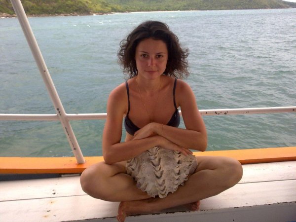 Ирина горячева, Ирина горячева в купальнике, Актриса в купальнике