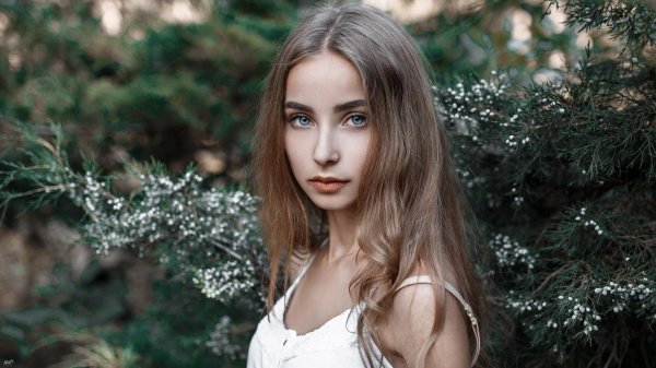 Модель Алина Мациборко с соблазнительным образом