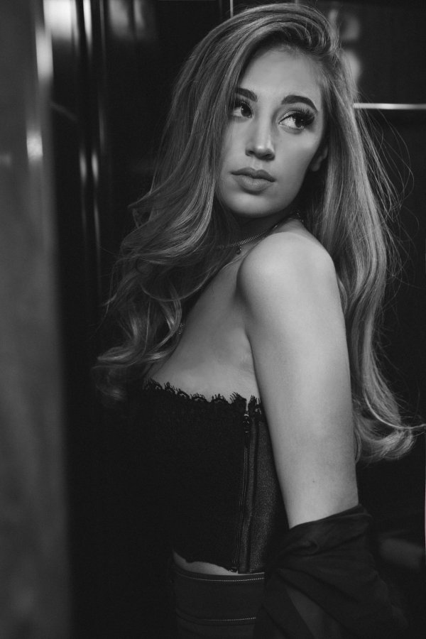 Alina baraz, Девушка, Lindsey kevitch
