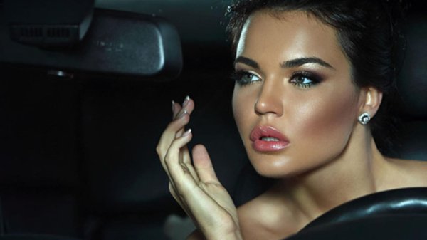 Девушка Inessa Tushkanova в привлекательных образах