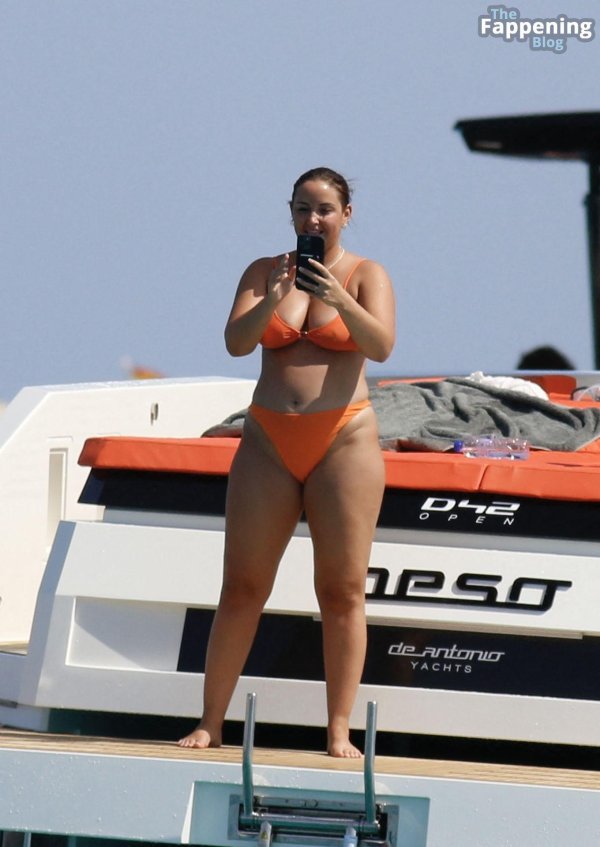 Jacqueline jossa в купальнике, Жаклин джосса, Эшли грэм в купальнике