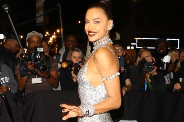Вечерние платья Ирины Шейк на Met Gala