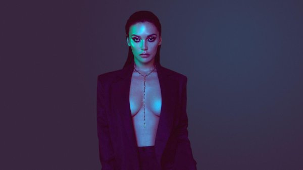 Горячая певица Olga Seryabkina в соблазнительном виде