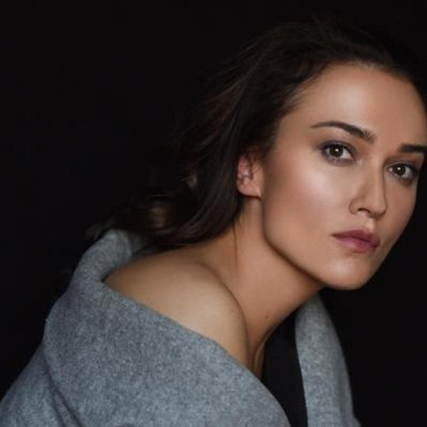 Талантливая Александра Булычева актриса универ