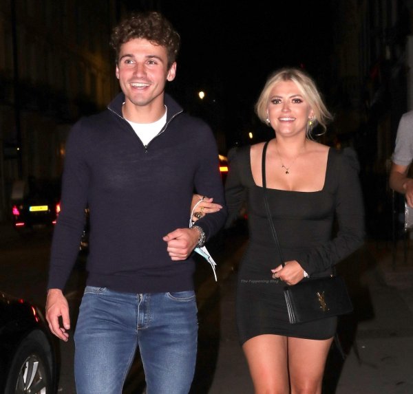 Эффектная Lucy fallon в соблазнительном образе